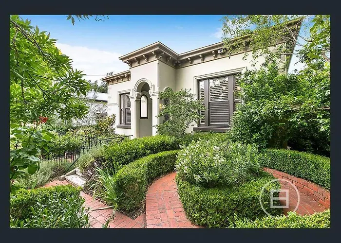 Large Toorak Family House